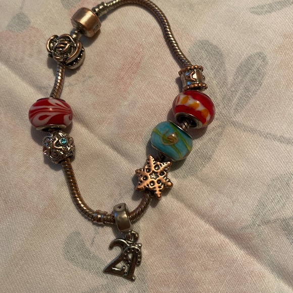 Sterling Silver bracelet with charms - Picture 1 of 11